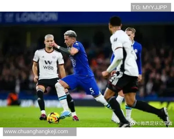 广州篮球队边路渗透战术解析与实战应用探讨